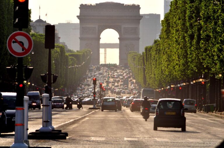 The Arc De Triomphe And The Champs Élysées Discovery Tour Parisian Fashion And History