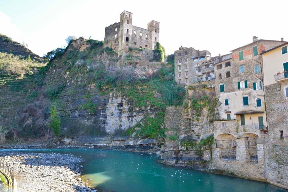 Three Countries on the Riviera in One Day ! - Exploring Dolceacqua