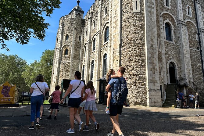 Tower of London for Kids & Families Private Guided Tour With Pre-Booked Tickets - Tour Overview