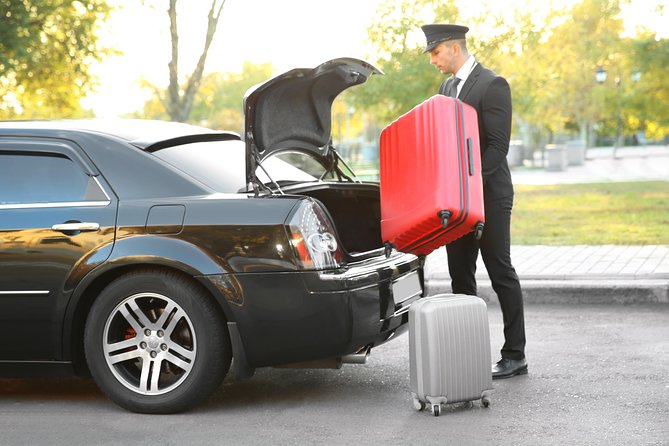 Transfer In Private Vehicle From Toronto City Toronto Pearson Airport (yyz) Included In The Transfer