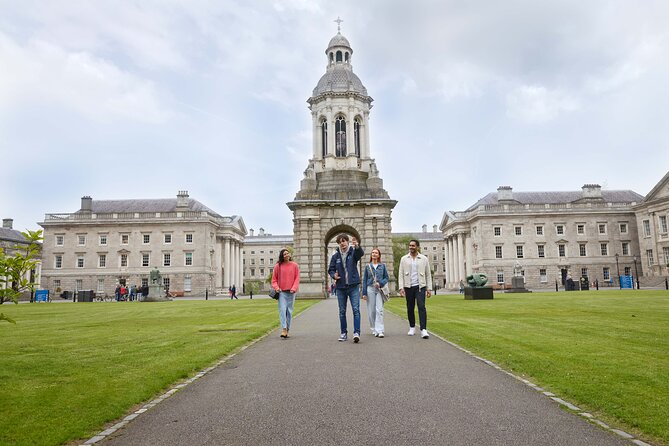 Trinity Trails: Guided Walking Tour of Trinity College