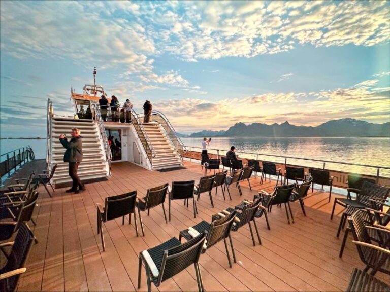 Tromsø: Midnight Sun Or Sunset Cruise With A Guide Activity Details