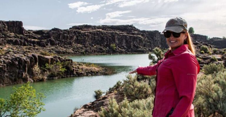 Twin Falls: Dierkes Lake Hike & Shoshone Falls Guided Tour Tour Overview