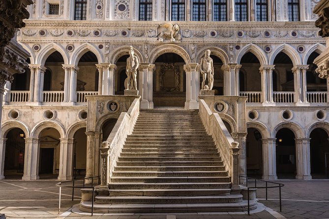 Venices Best: Basilica, Doges Palace, Gondola & Yard Gallery Tour Highlights