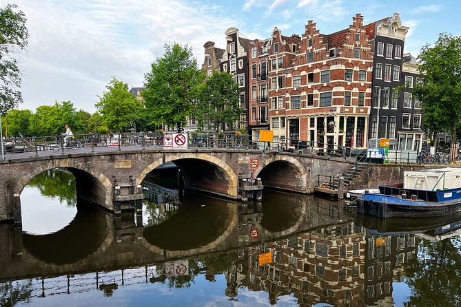 Walking Tour In Amsterdam With Enthusiastic And Fun Guide Tour Overview