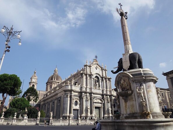 Walkingtour CATANIA - Discovering the City of Lava With a Licensed Guide - Tour Duration and Accessibility