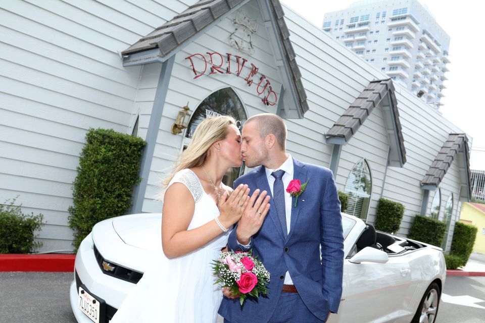 World-Famous Drive-Up Wedding in Las Vegas - Discover the Drive-Up Wedding Experience