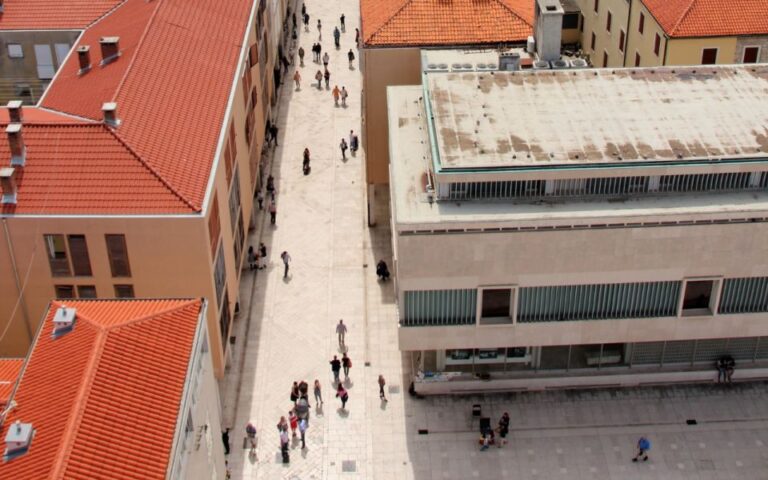 Zadar: Guided Old Town History Walking Tour Tour Overview