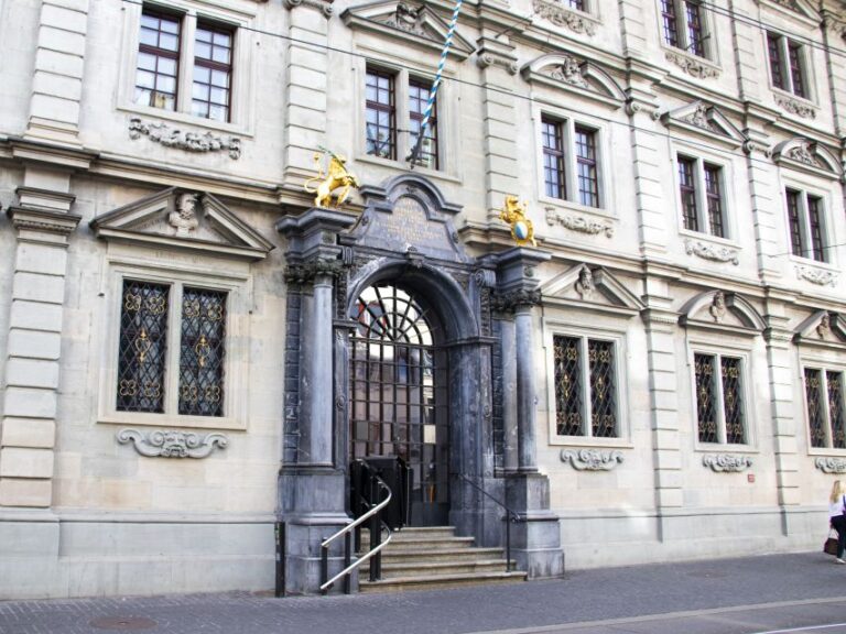 Zurich: Private Architecture Tour With A Local Expert Grossmünster And Fraumünster Exploration