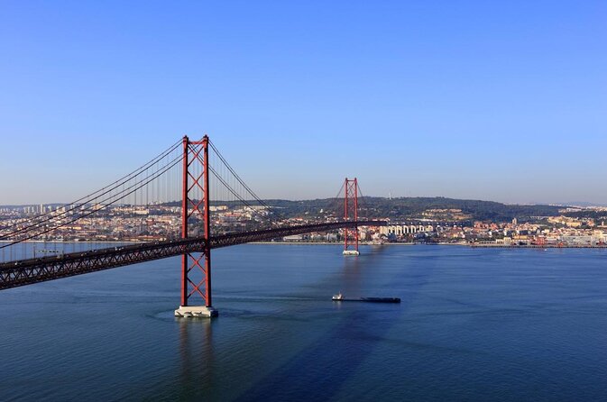 2 Hours Private Sailing Tour in Lisbon - Key Points