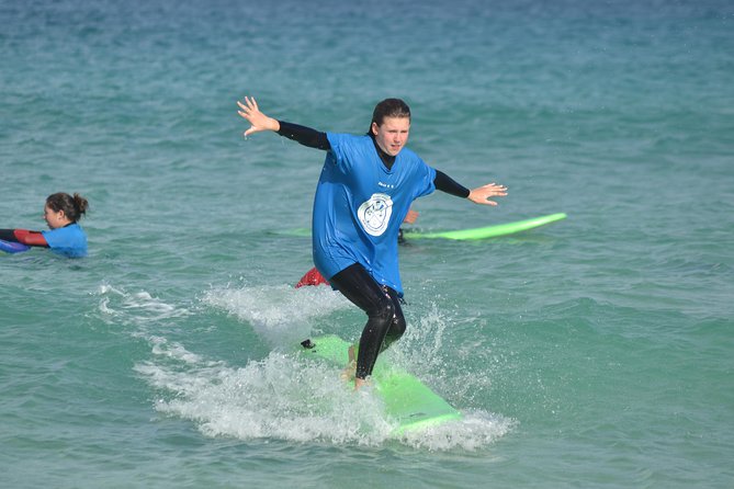 1 Day Surf Lesson Beginner - Equipment Provided