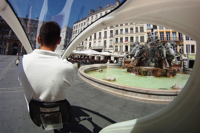 1 or 2-Hour Pedicab Tour of Lyon - Meeting and Pickup