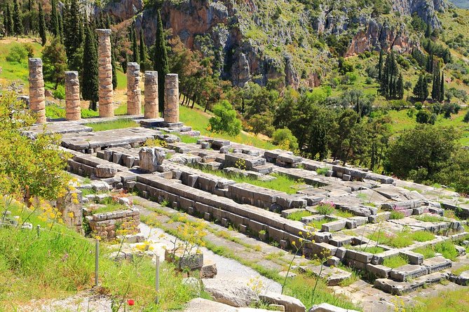 2-Day Delphi and Meteora Tour From Athens - Delphi Highlights