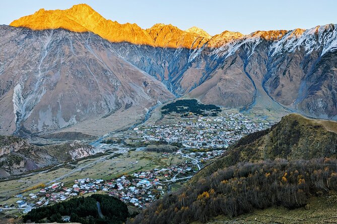 3-Day Hiking Group Tour in Kazbegi - Pickup and Timing