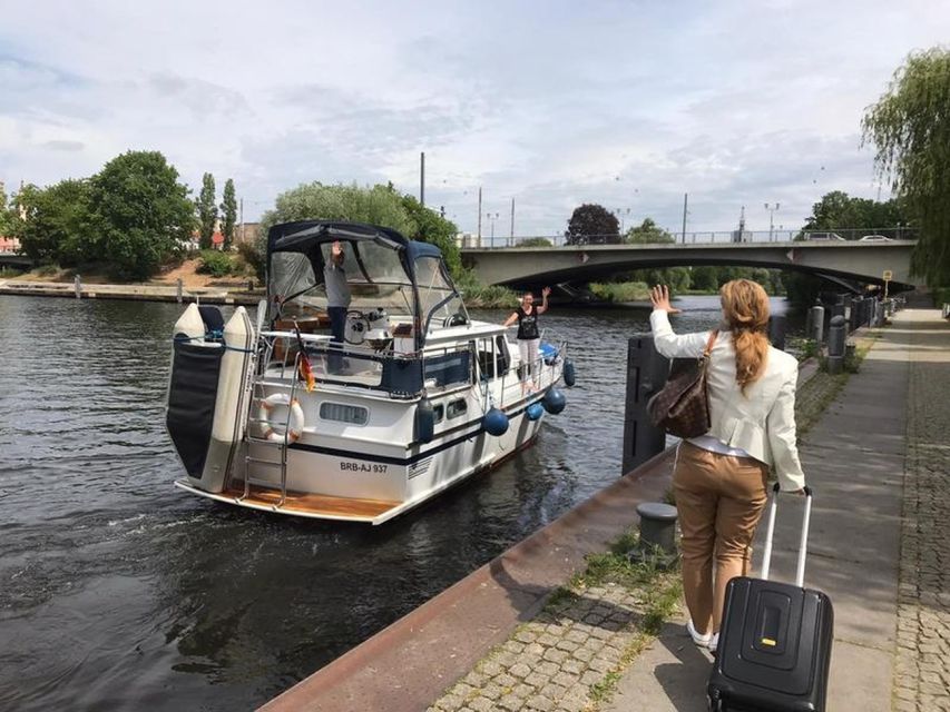 4 Hours Private Romantic River Boat Cruise With Wine - Picturesque Havel River Scenery