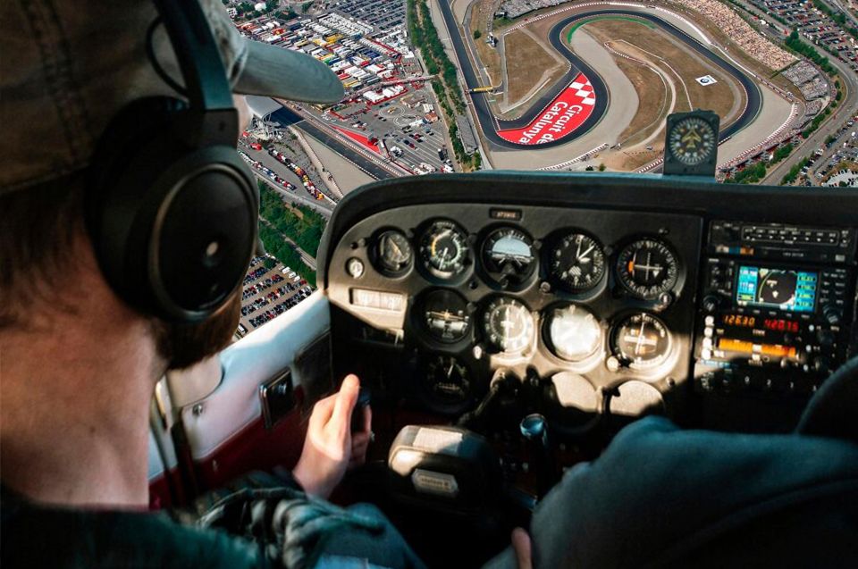 45 Minutes - Formula 1 Circuit & Coastline Tourist Flight - Soar Above the Coastline