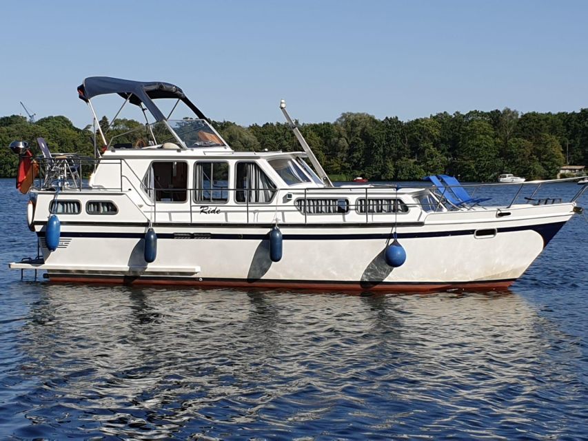 8h: Private Potsdam Islands Sightseeing Boat Cruise - Cruise Through Potsdams Waterways