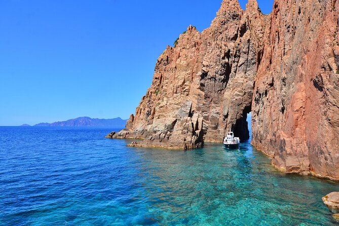 Afternoon in Scandola and Creeks of Piana With Stop in Girolata - Highlights of Scandola and Piana