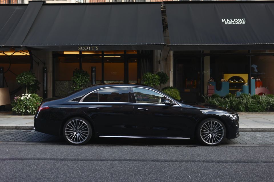 Airport Transfer Heathrow Airport - London / Mercedes S 223 - Vehicle and Amenities