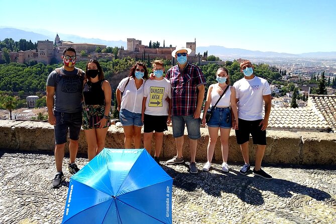 Albayzin and Sacromonte Guided Walking Tour in Granada - Meeting and Pickup