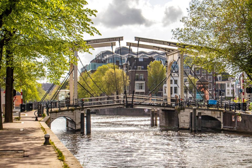 Amsterdam: Private Exclusive History Tour With Local Expert - Experience Highlights