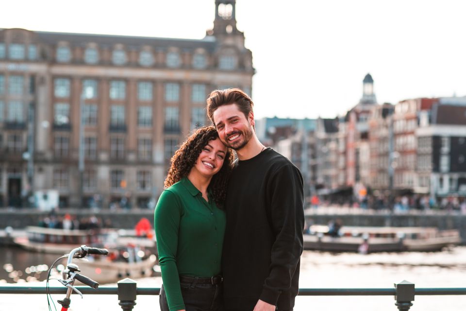 Amsterdam: Professional Photoshoot at Centraal Station - Photoshoot Experience