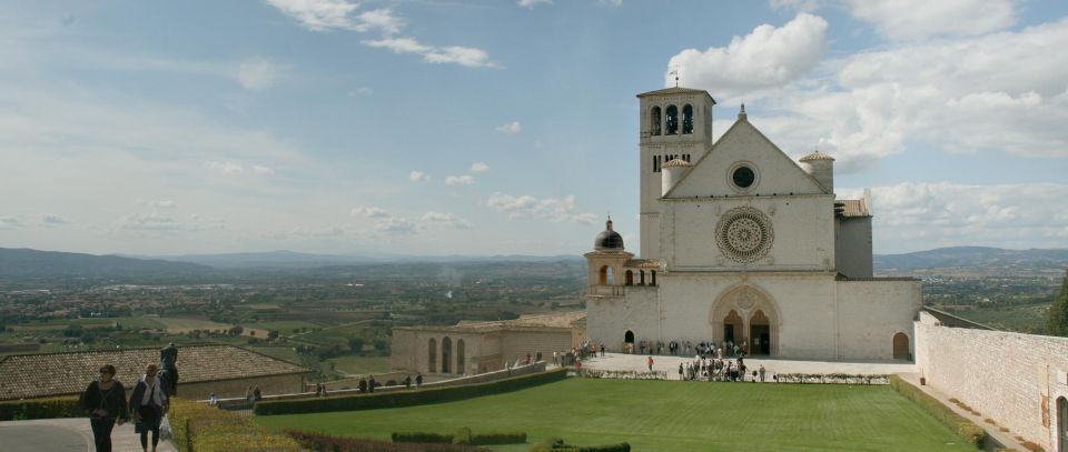 Assisi and Countryside Winery Private Tour From Rome - Pickup and Drop-off