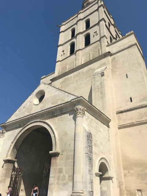 Avignon: Emblematic Squares Tour - Unexpected Beauty of Avignons Historic Squares