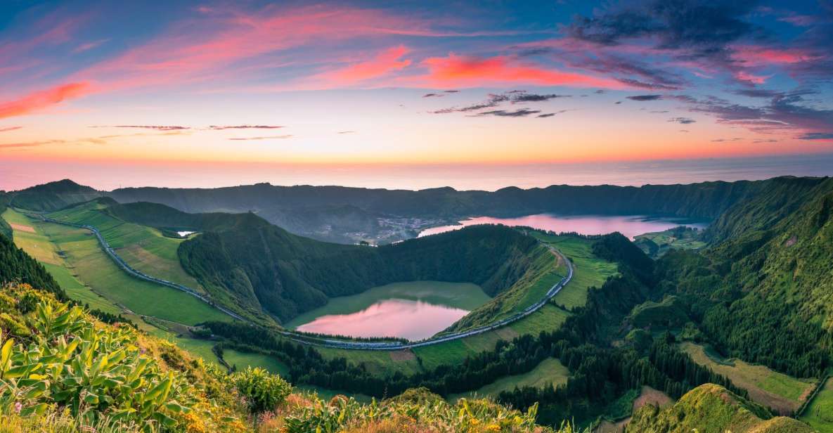 Azores: Explore the Dramatic Crater of Sete Cidades - Highlights of the Tour