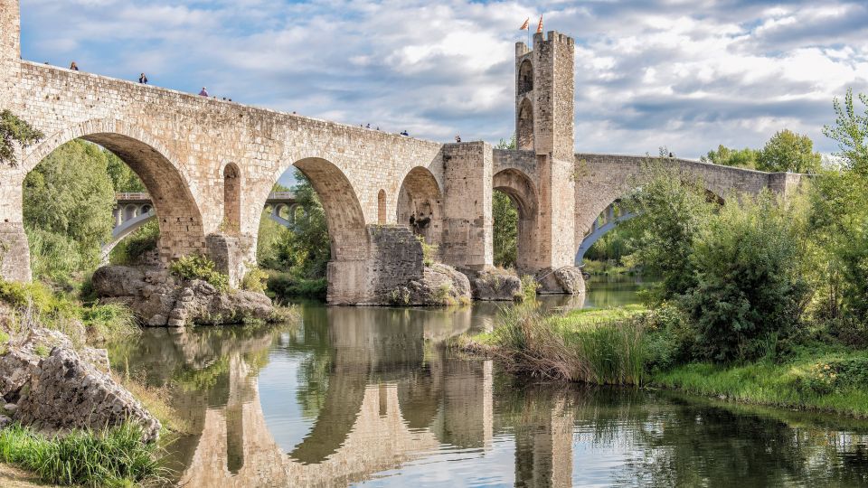 Barcelona: Besalu & Medieval Towns Tour With Hotel Pickup - Languages and Group Size