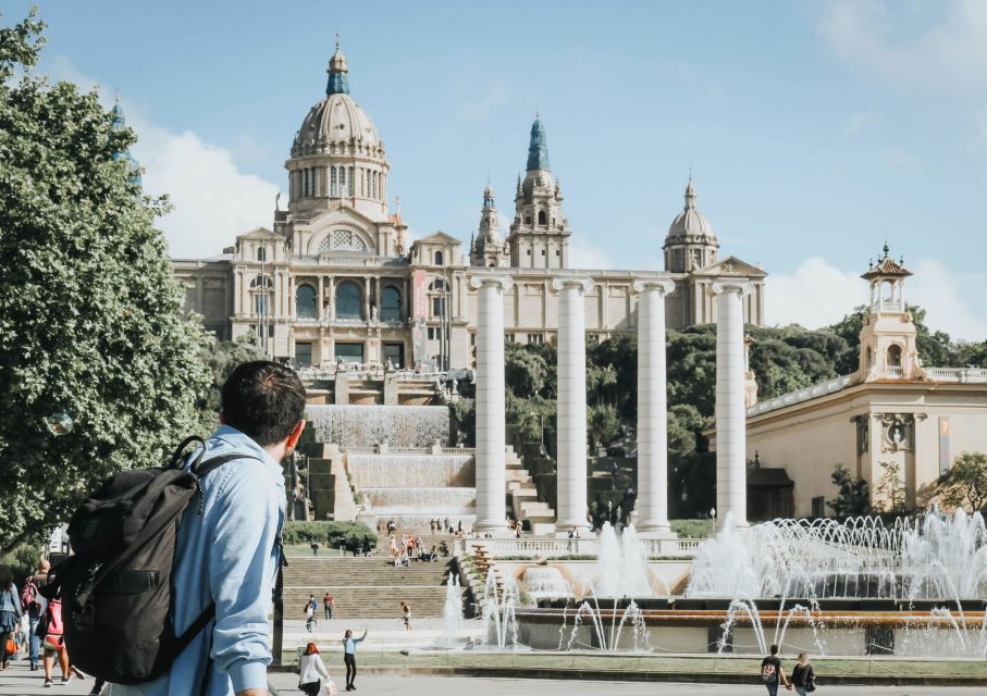 Barcelona: Best of Barcelona Walking Tour - Exploring Gaudis Architectural Masterpieces