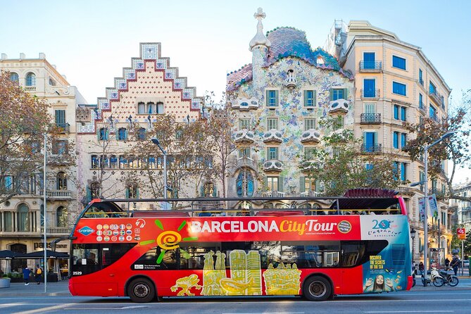 Barcelona City Tour Hop-On Hop-Off With Optional Catamaran - Inclusions and Highlights