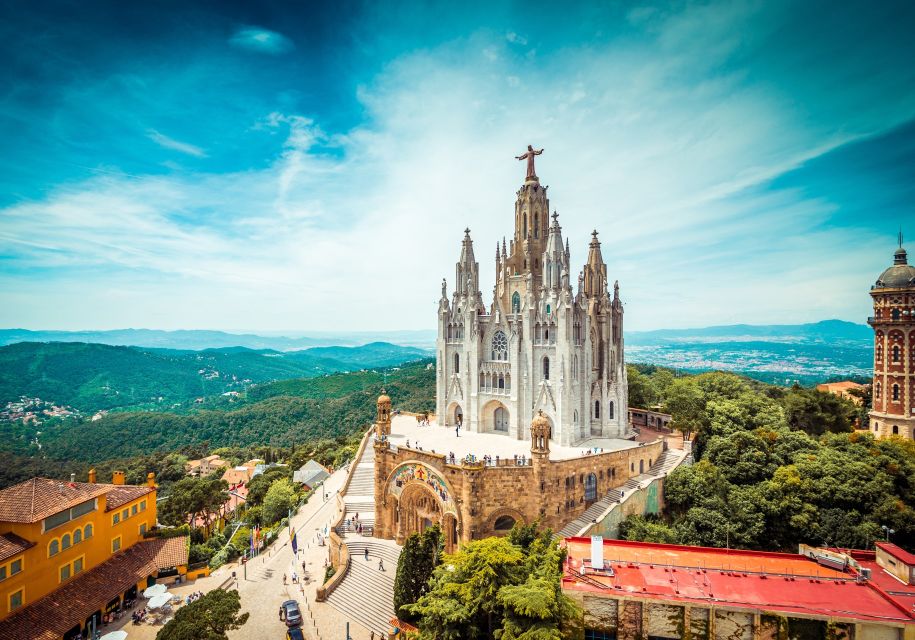 Barcelona Gothic Quarter Private Walking Tour - Immerse in Rich History