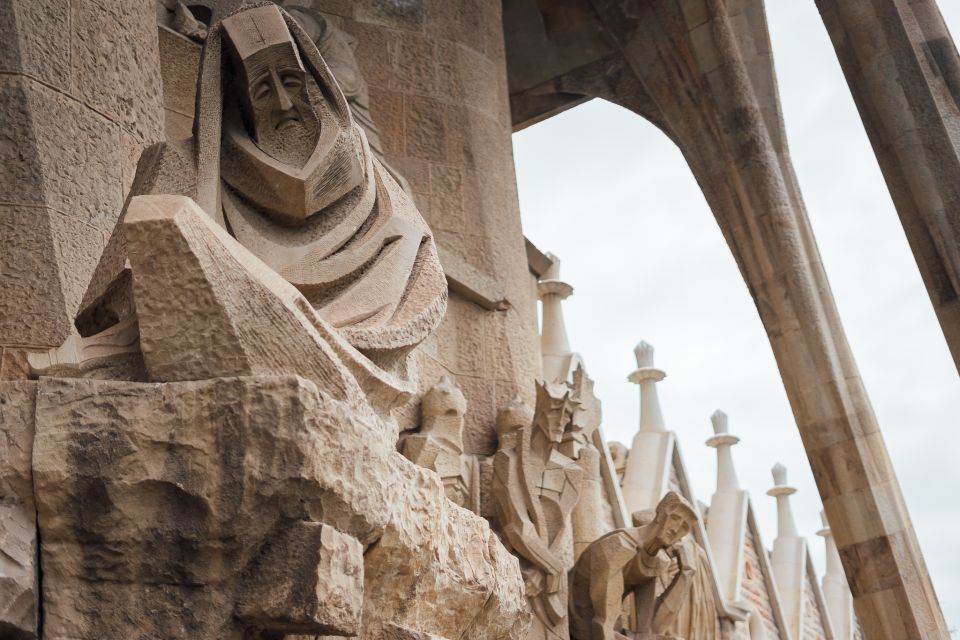 Barcelona: Sagrada Familia Guided Private Tour - Highlights of the Sagrada Familia