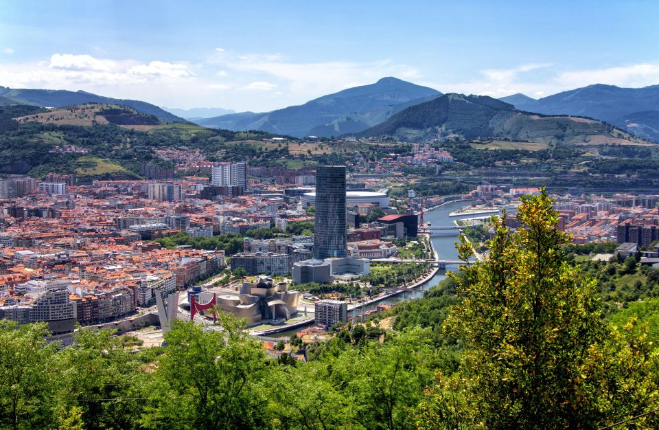 Basque Country 7-Day Guided Tour From Bilbao - Itinerary Highlights