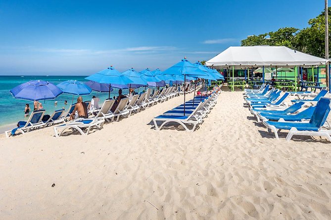 Beach Break at Seven Mile Beach in Grand Cayman - Amenities and Activities