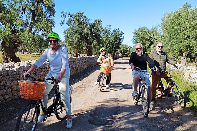 Bike Rental in Bari - Included Amenities