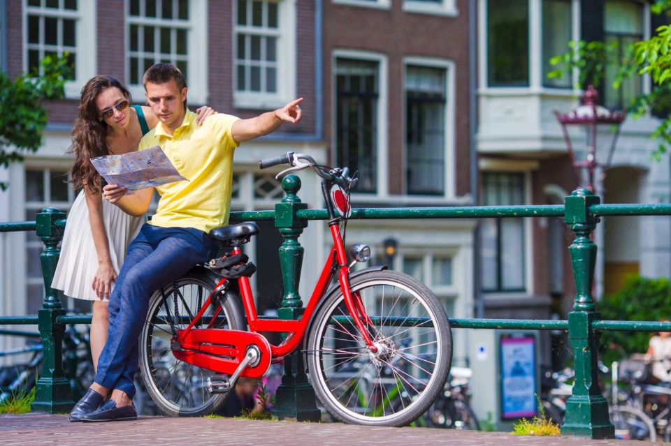 Bike Tour of Amsterdam Old Town, Top Attractions and Nature - Tour Options and Highlights