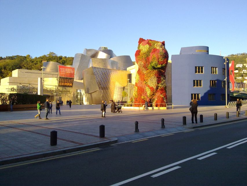 Bilbao Half-Day City and Guggenheim Museum Private Tour - Marveling at the Guggenheim Museum