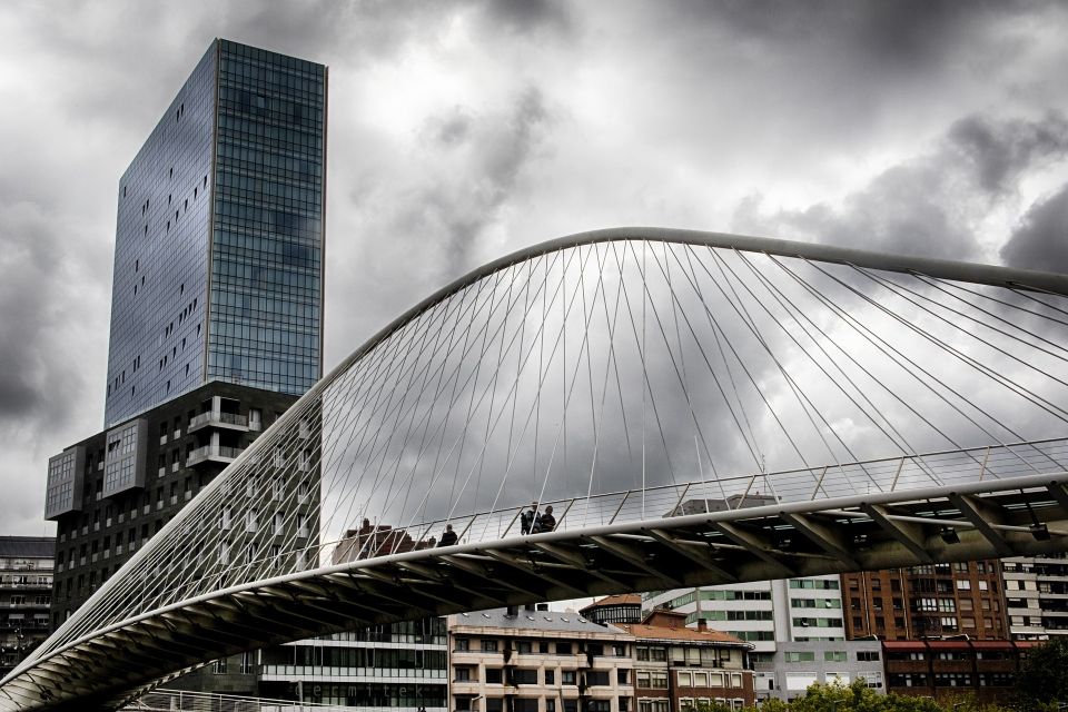 Bilbao - Private Historic Walking Tour - Landmarks Along the Route