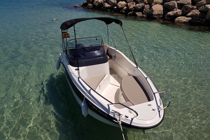 Boat Rental Without License - B450 Theia (4 People) - Can Pastilla - Boat Rental Features