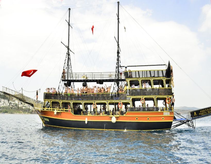 Bodrum: Pirate Boat Trip With BBQ Lunch and Optional Pickup - Boat Design and Amenities