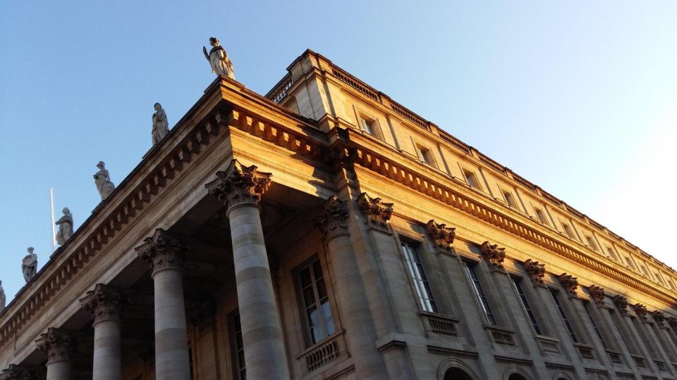 Bordeaux: Capture the Most Photogenic Spots With a Local - Meeting Point