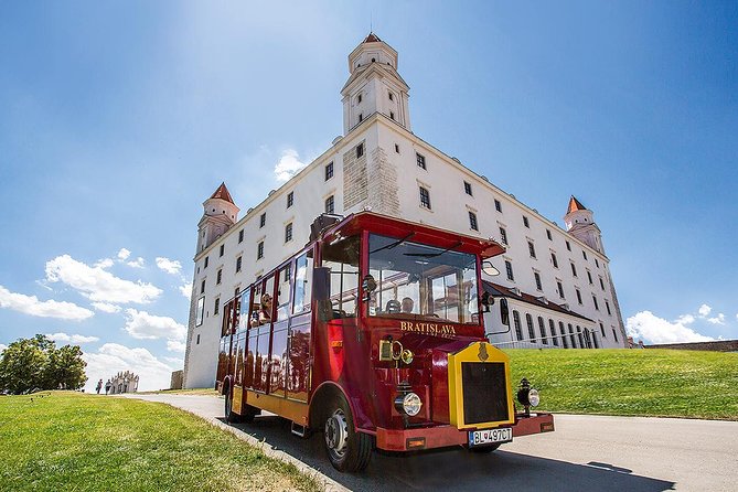 Bratislava Big Castle Tour by Presporacik - Transportation to Bratislava Castle