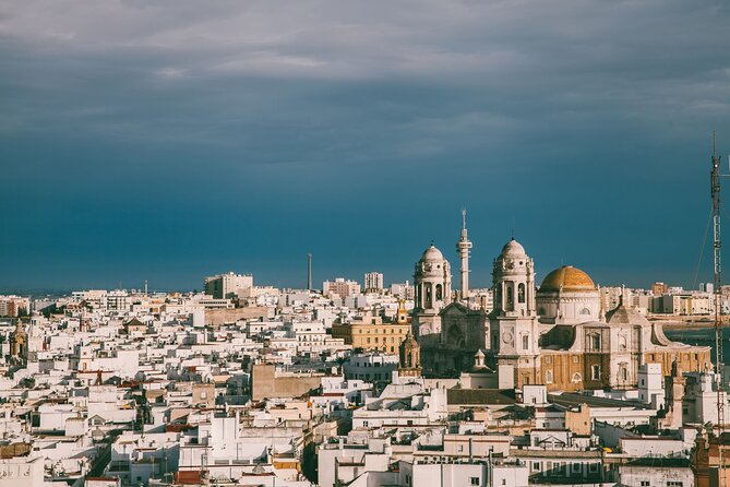 Cadiz : Private Custom Walking Tour With A Local Guide - Meeting & Ending Points