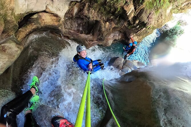 Canyoning Adventure Rio Verde in Granada - Included in the Adventure