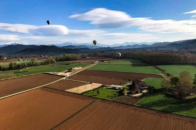 Catalonia Hot Air Balloon Ride and Breakfast Over the Volcanoes of La Garrotxa - Meeting Point and Pickup