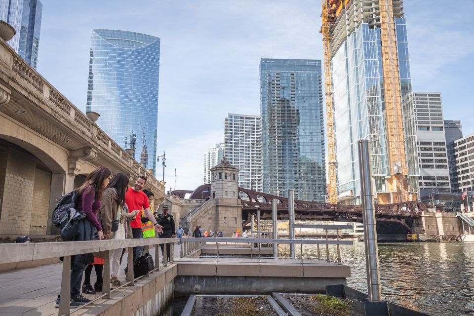 Chicago River Architecture and History by Private Boat Tour - Architectural Marvels