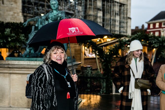 Christmas Guided Walking Tour in York - Iconic York Sights