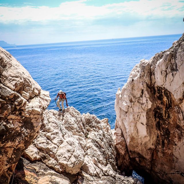 Climbing Discovery Session in the Calanques Near Marseille - Activity Highlights